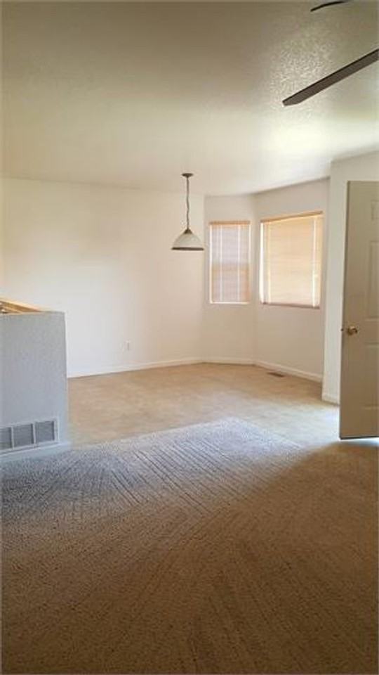 2409 Bearwood Ave - Photo 7 of 10