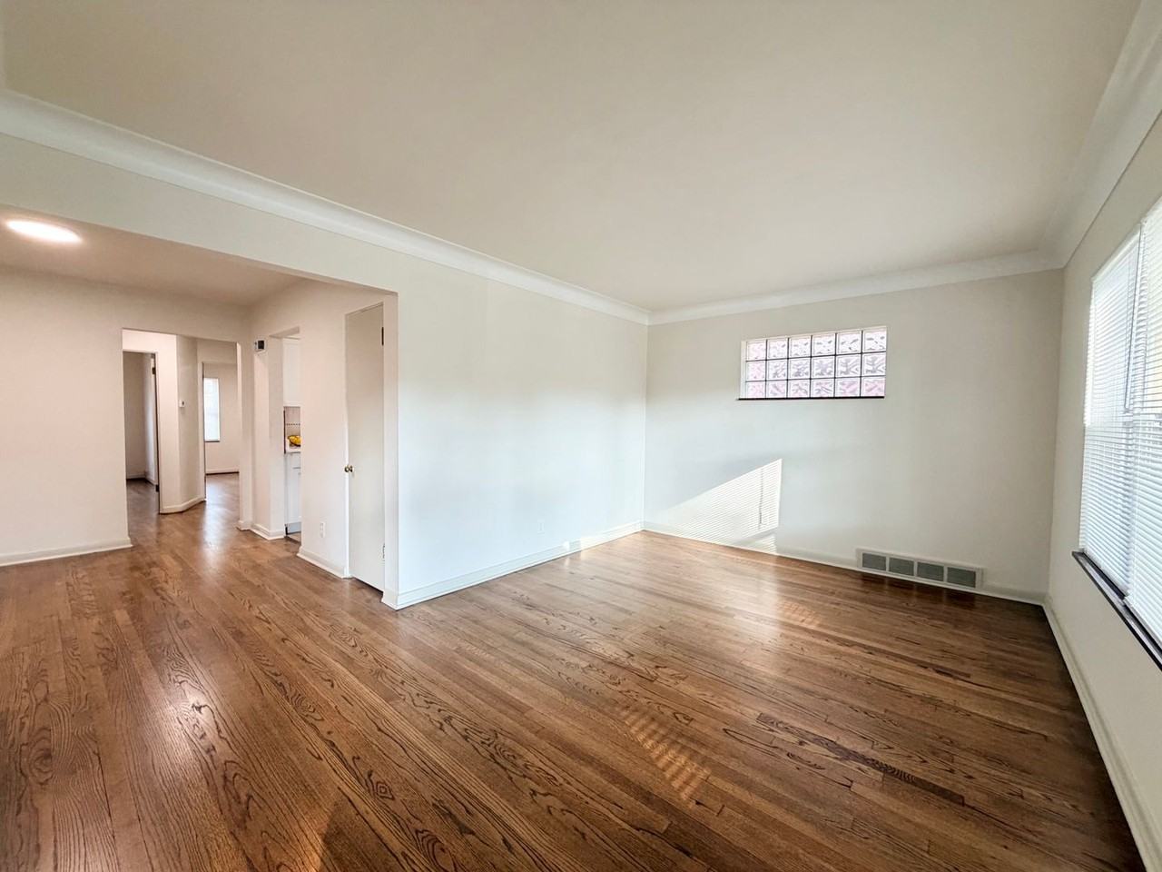 5839 5839 - 5841 Sunshine Drive - Photo 7 of 14