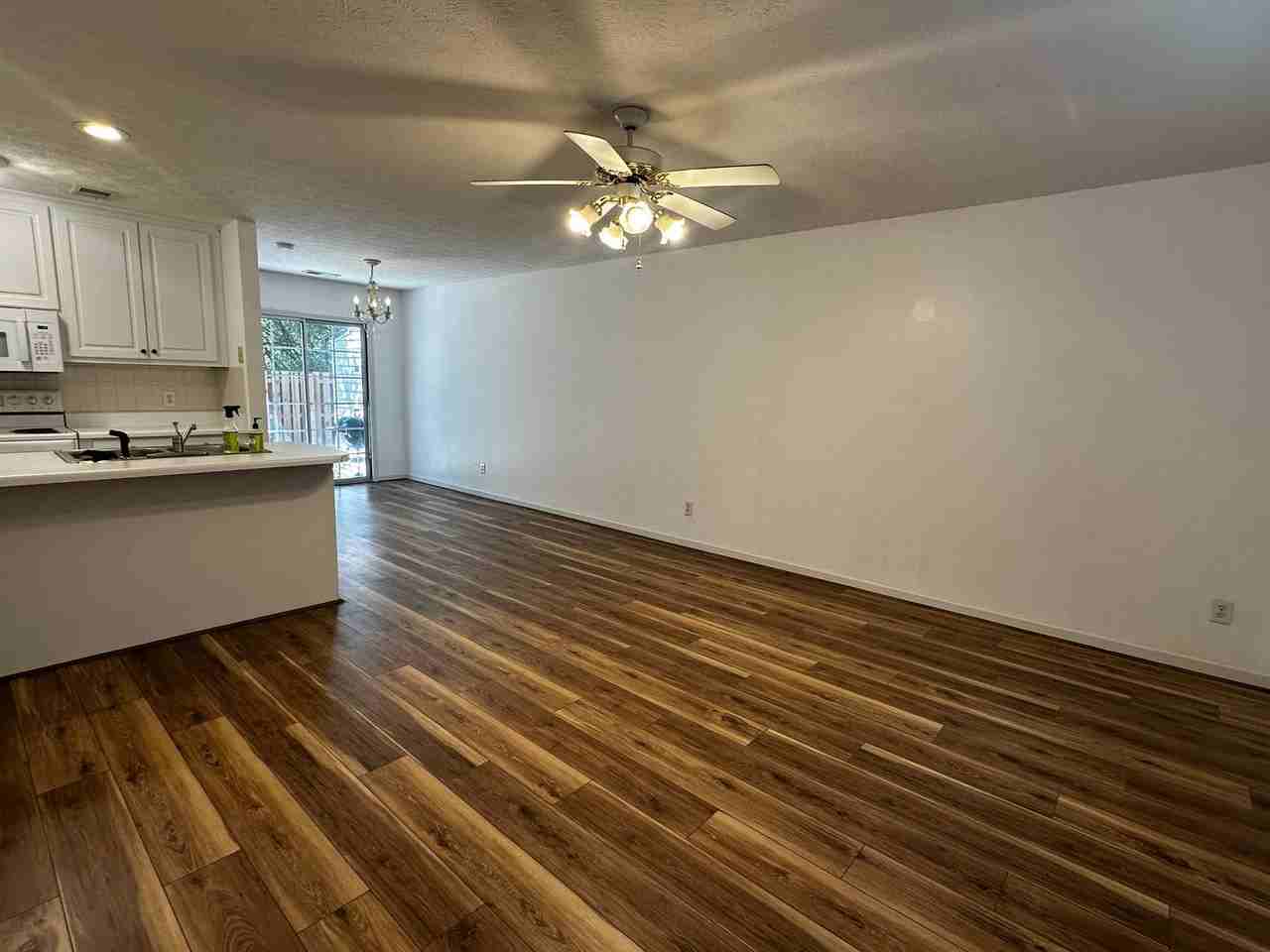 2834 Florence Dr - Photo 4 of 18
