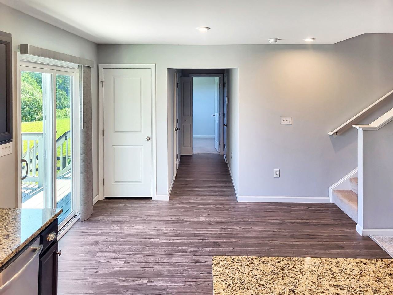 31 Oland St - Photo 7 of 33