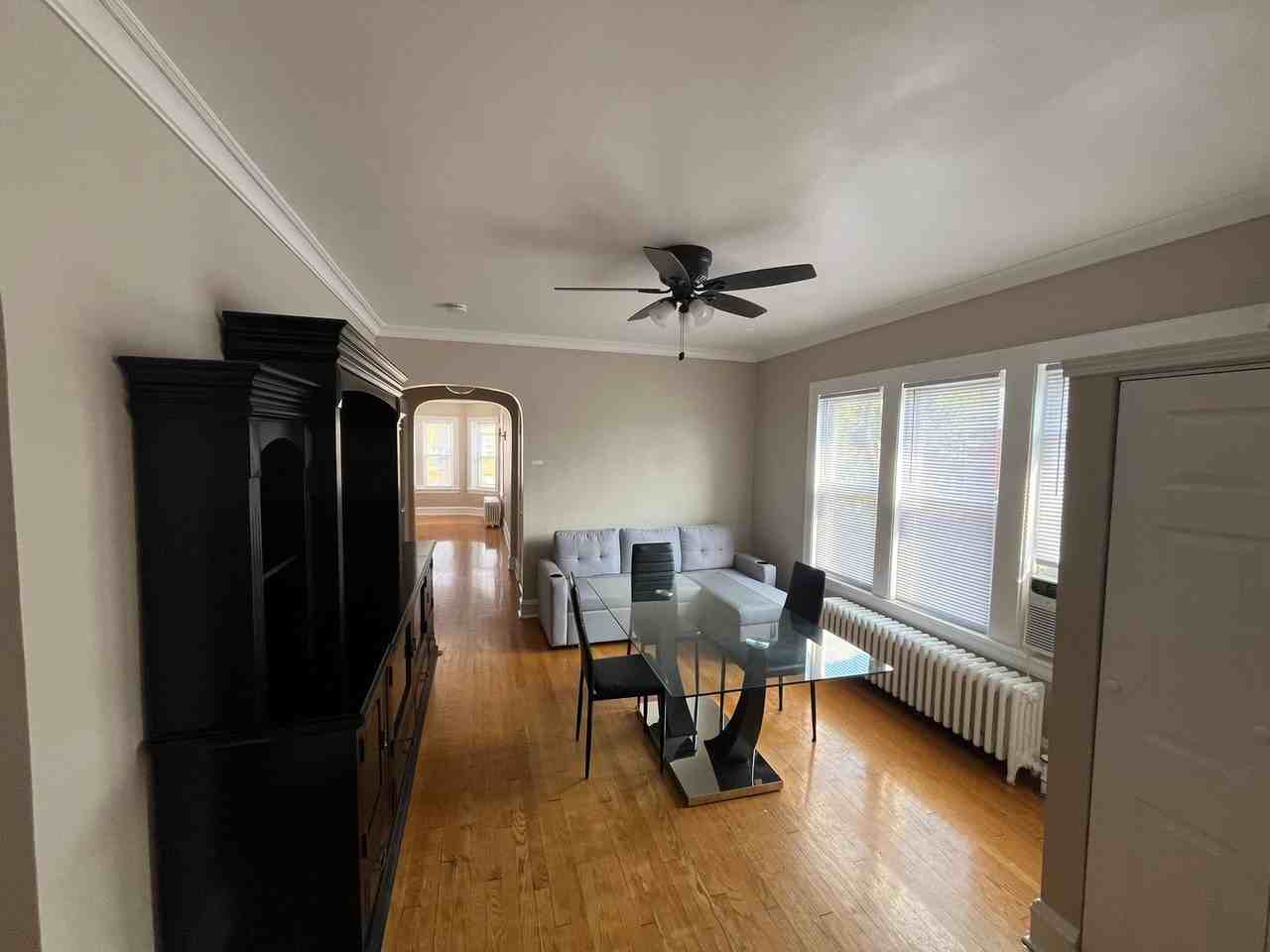 5638 N Richmond St - Photo 2 of 12
