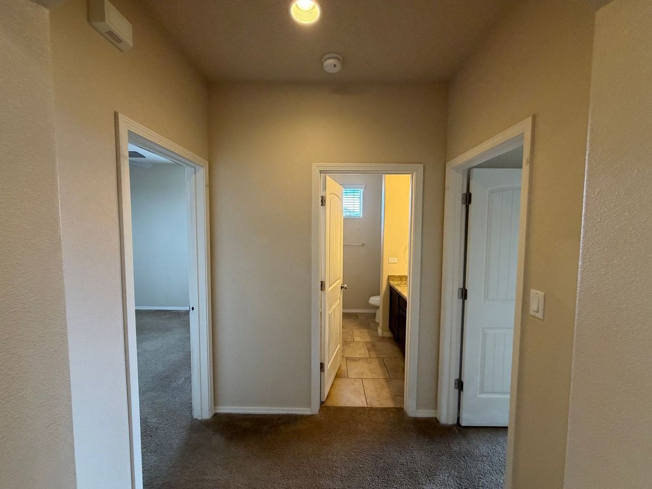 7304 Skagway Dr Ne - Photo 6 of 37