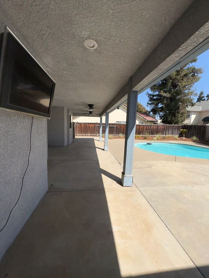 3227 Jasmine Ave - Photo 2 of 42