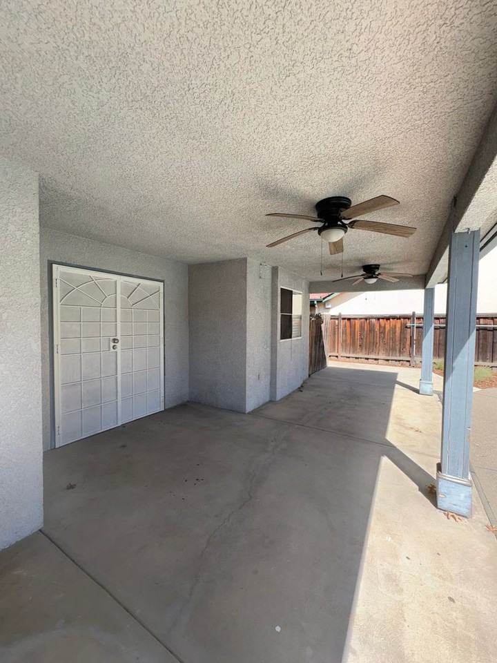 3227 Jasmine Ave - Photo 7 of 42
