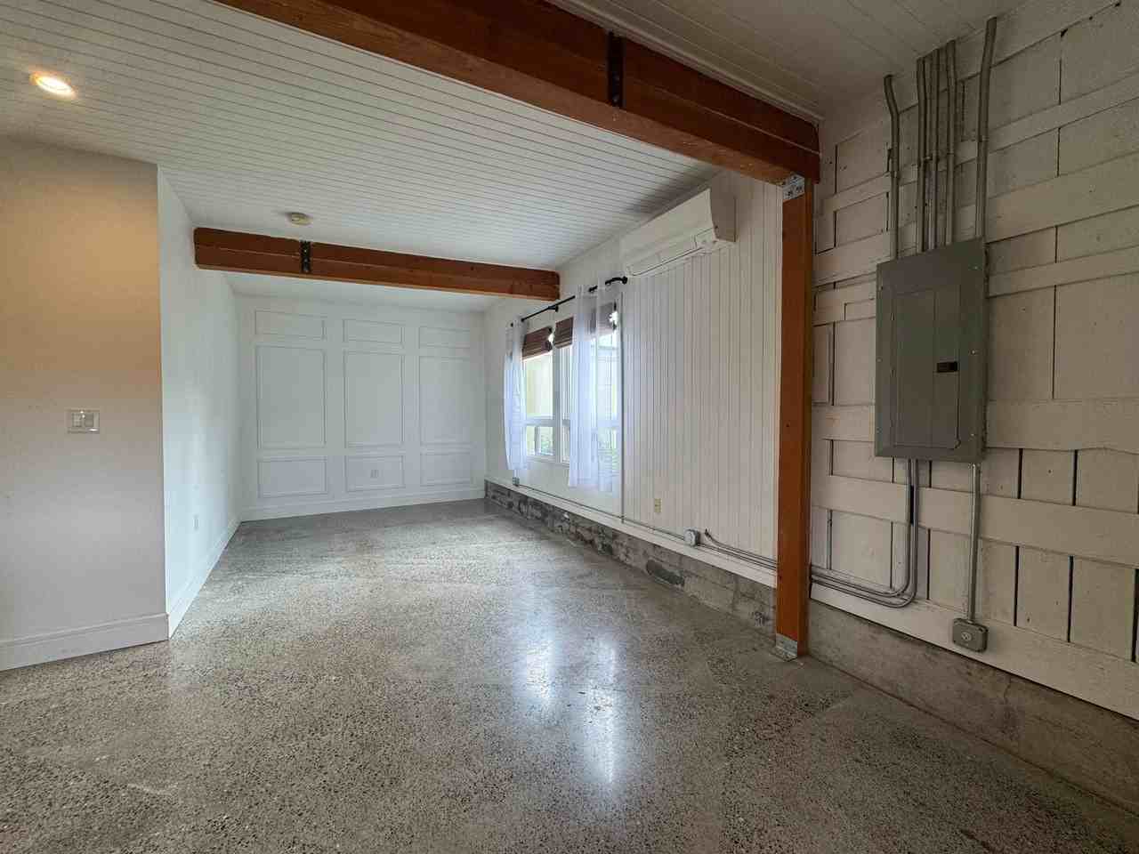 3207 N 26th St - Photo 4 of 18