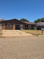 7403 Globe Ave - Photo 1 of 1