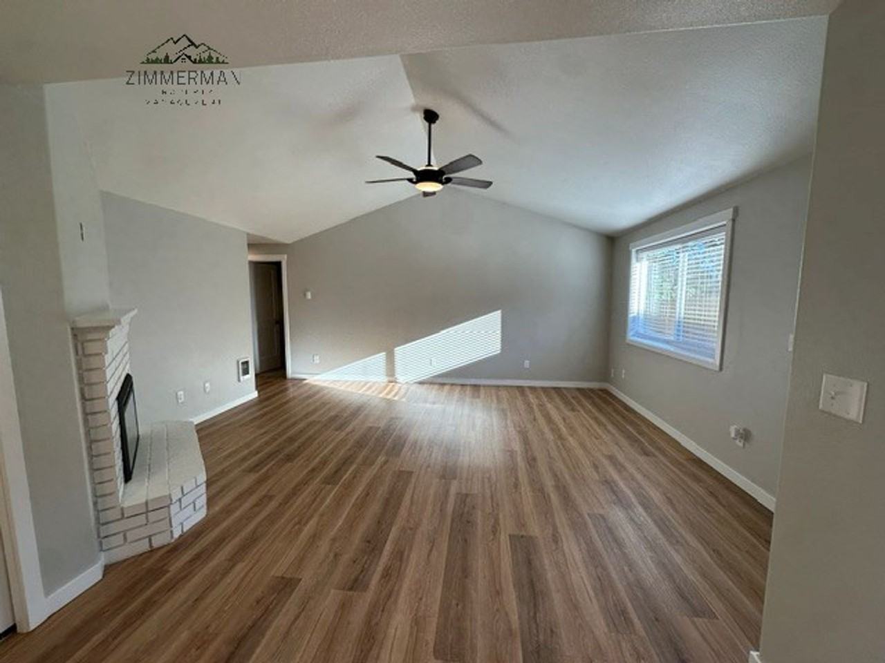 7016 Camellia St - Photo 5 of 15