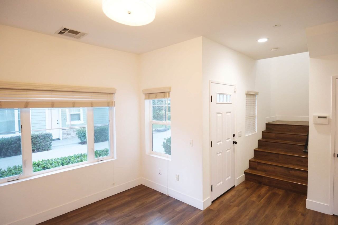 630 W Olive Ave - Photo 5 of 37