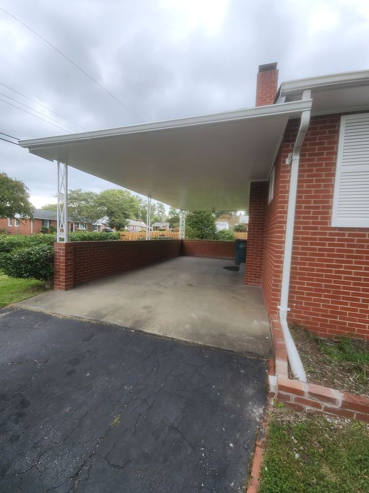 9322 Lawndell Rd - Photo 2 of 15