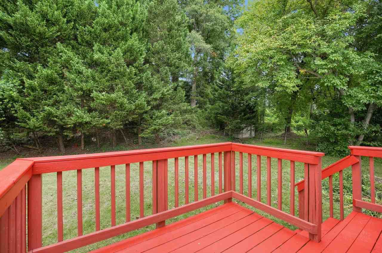 6720 Briarcliff Dr - Photo 2 of 30