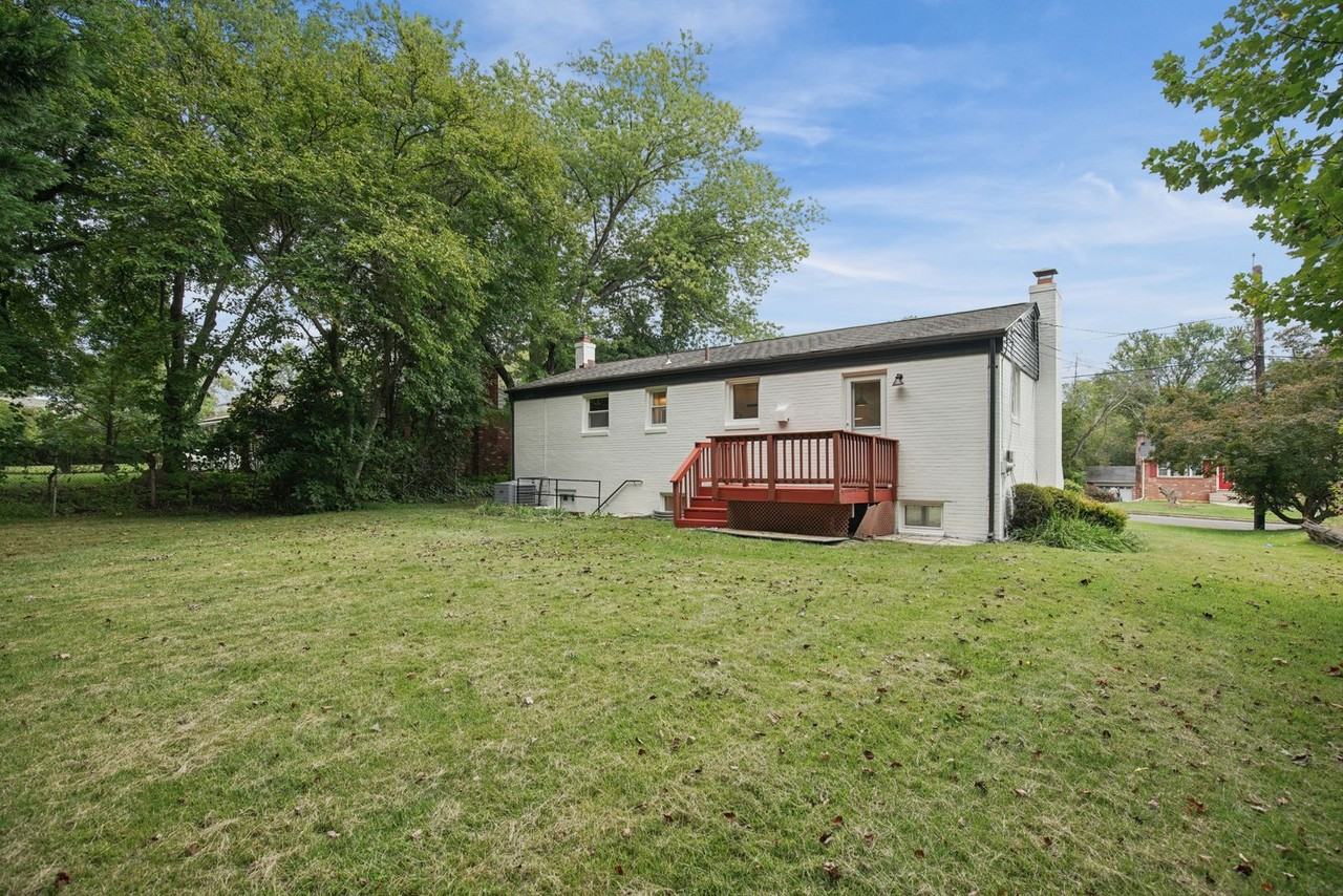 6720 Briarcliff Dr - Photo 5 of 30