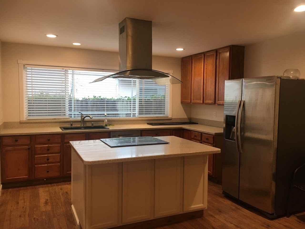 308 Broadmoor St - Photo 2 of 15