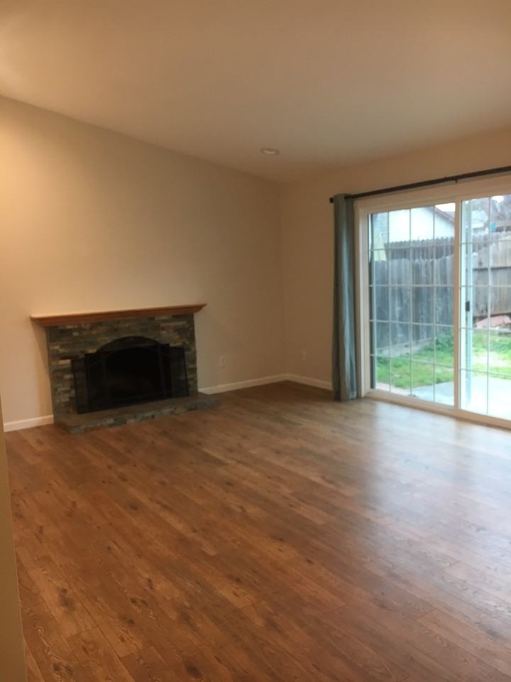 308 Broadmoor St - Photo 5 of 15