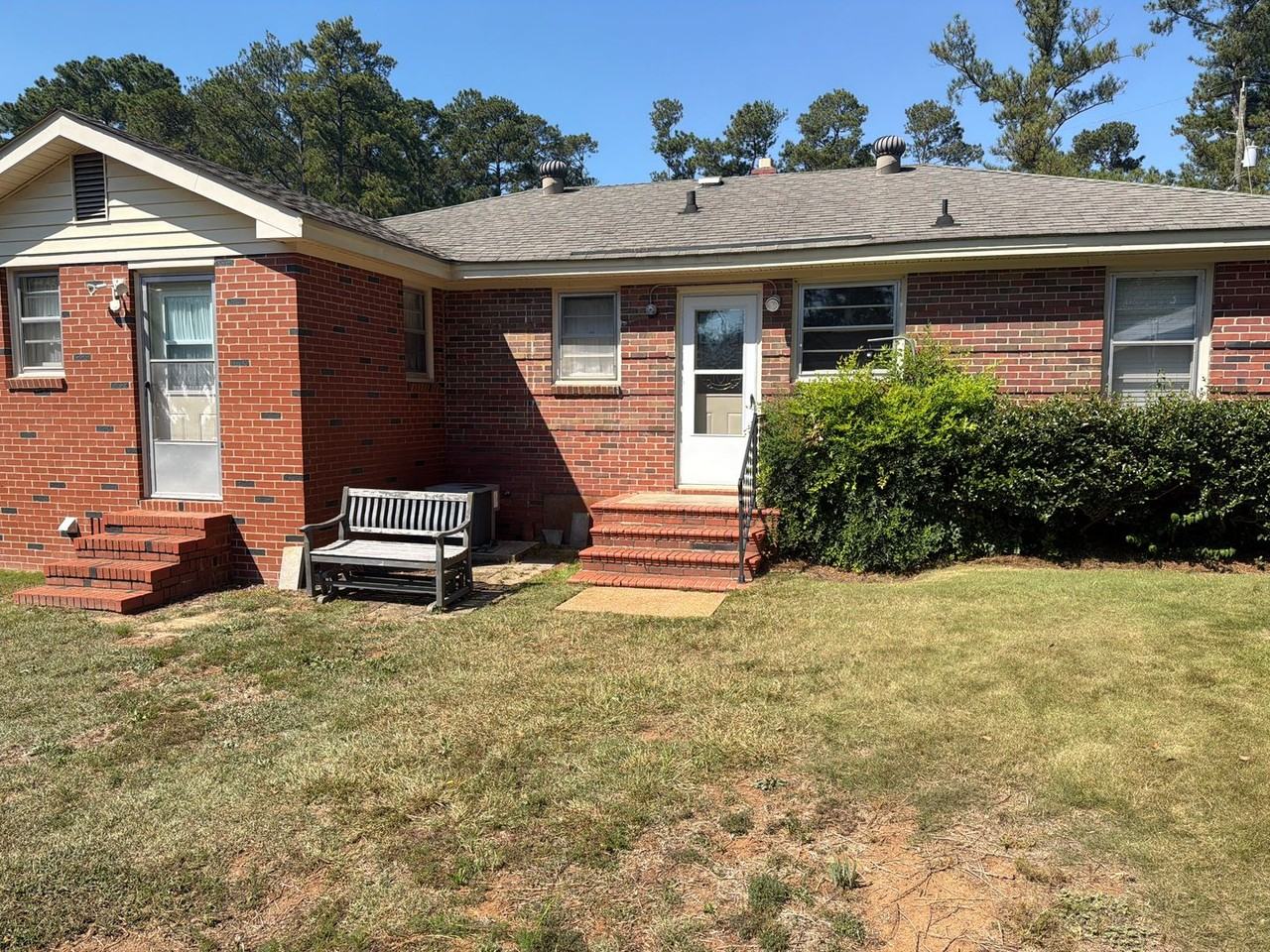 244 E Vineland Rd - Photo 4 of 15