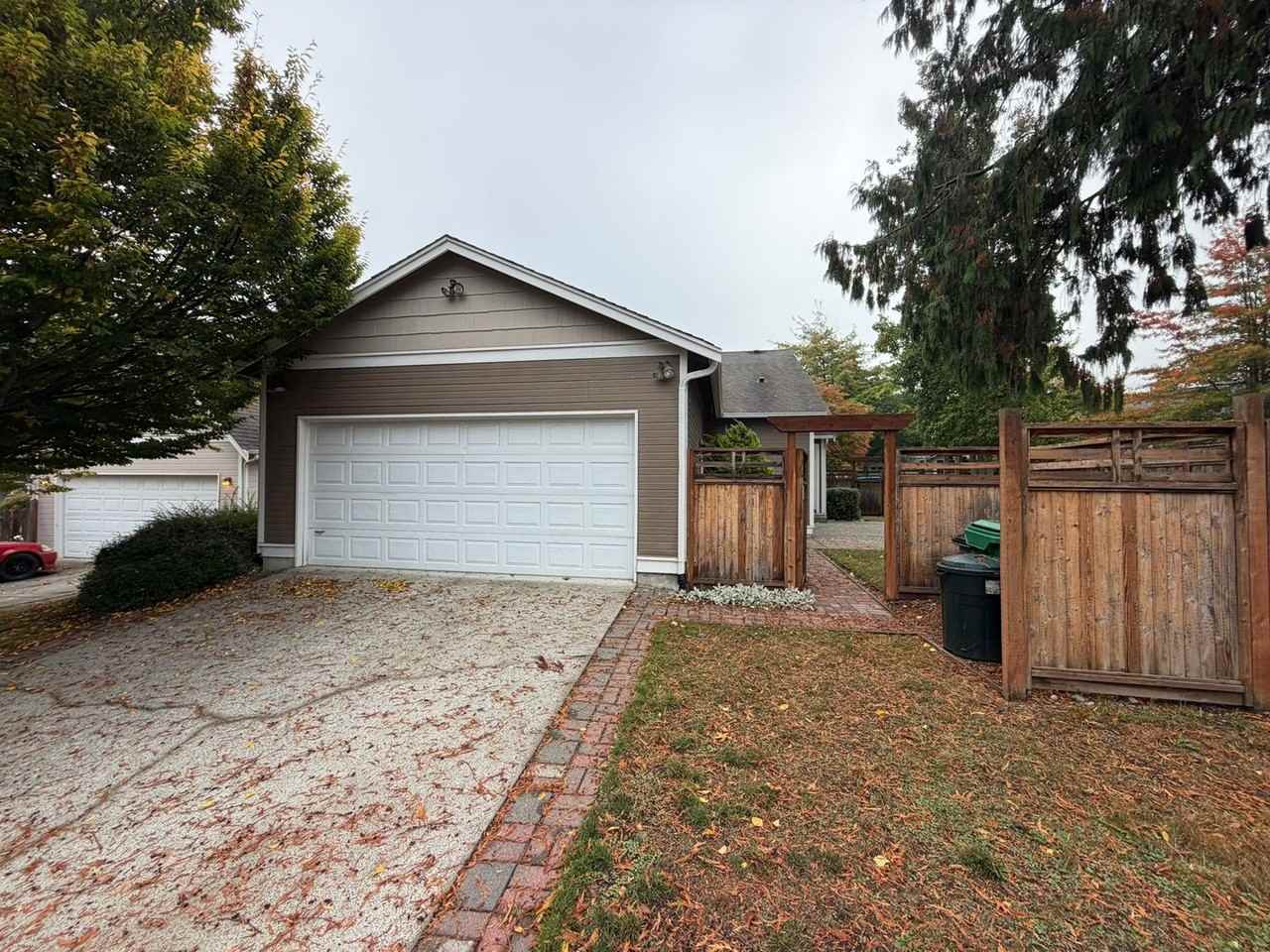 4602 Blakely Dr - Photo 3 of 21