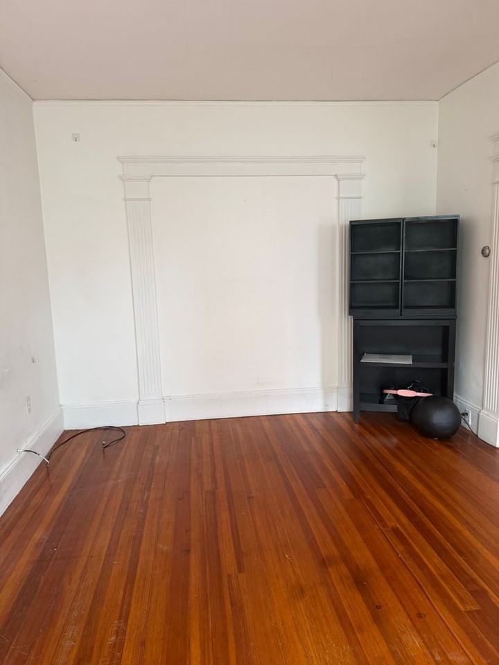 38 Atkins St - Photo 3 of 12