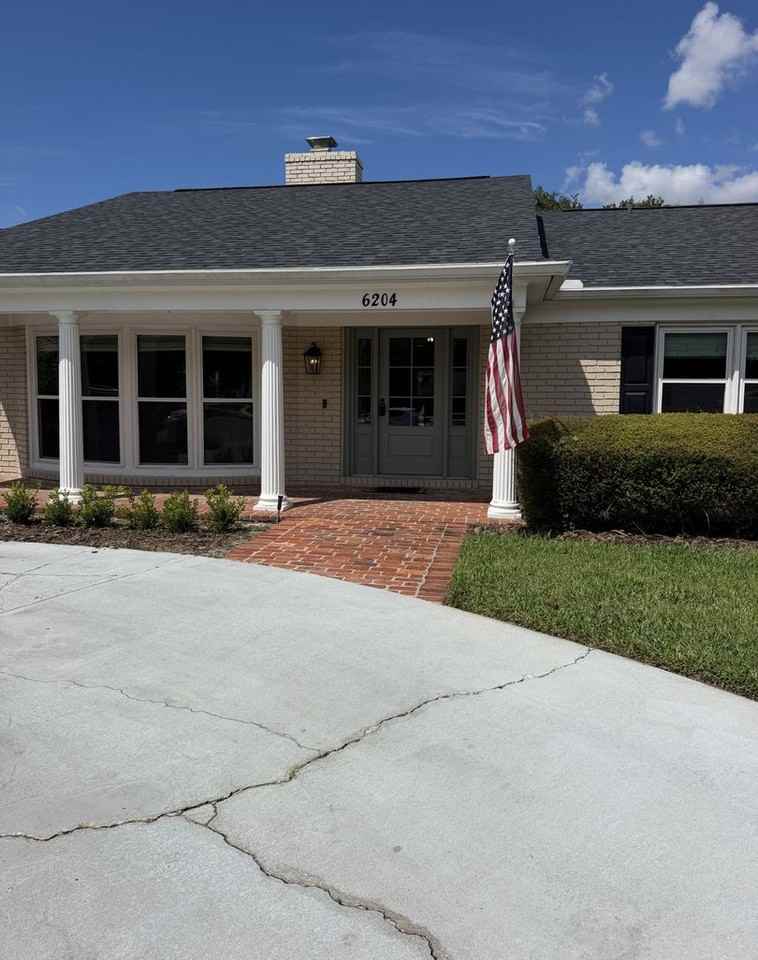 6204 Donegal Dr - Photo 2 of 50