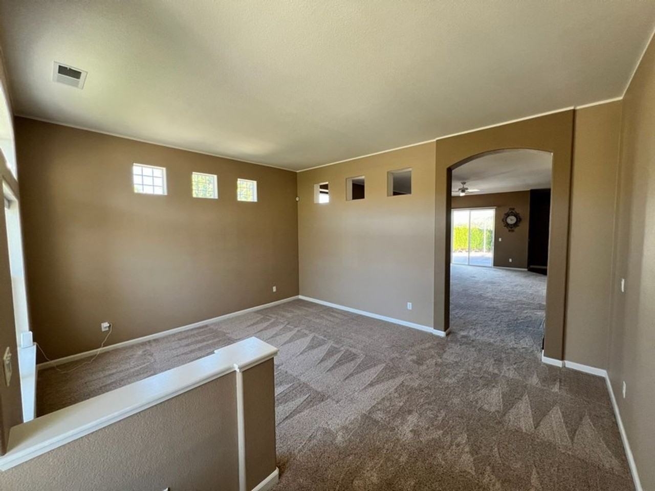 17890 Thunder River Dr - Photo 4 of 21