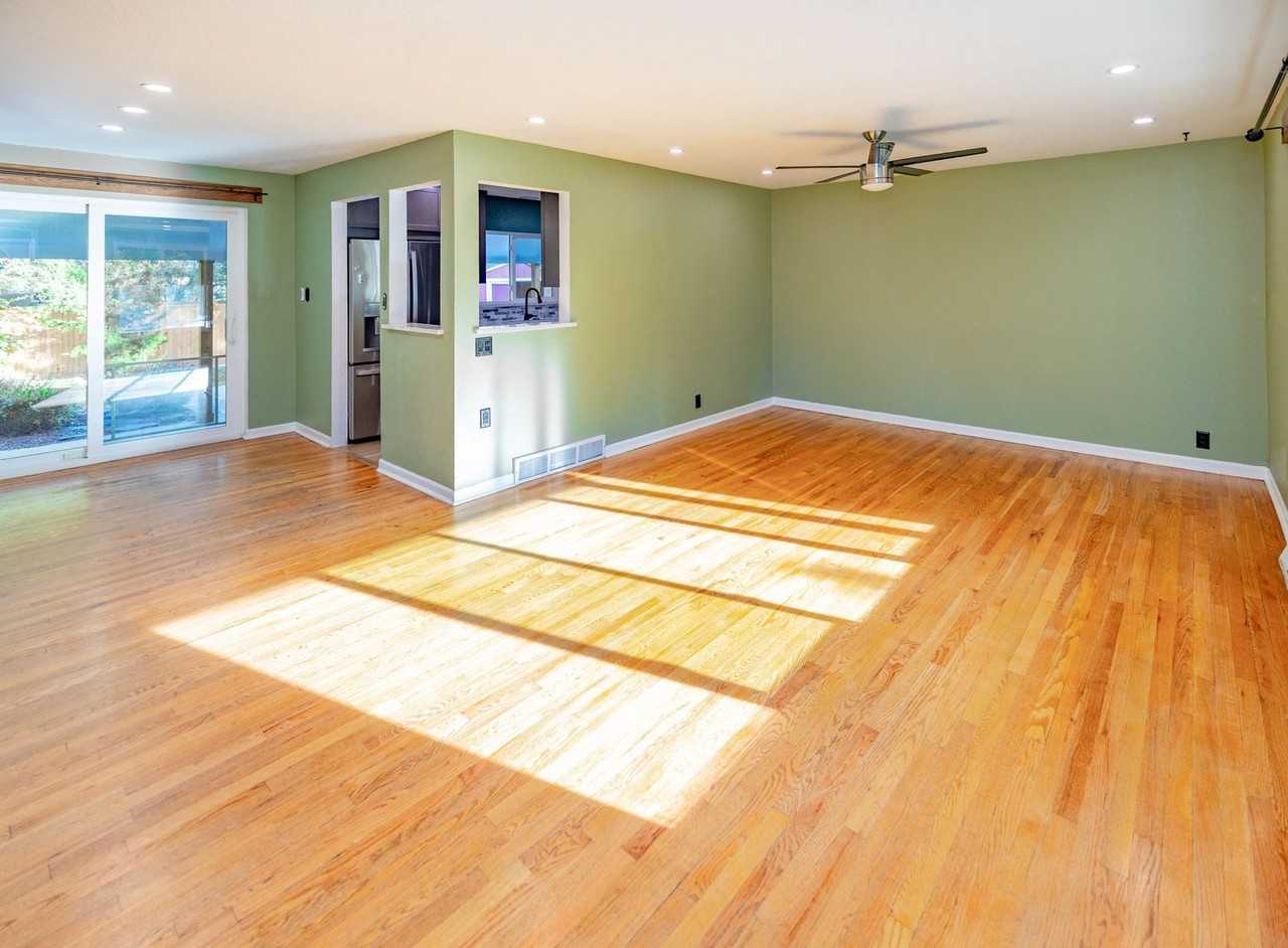 1420 S Eaton Ct - Photo 6 of 39