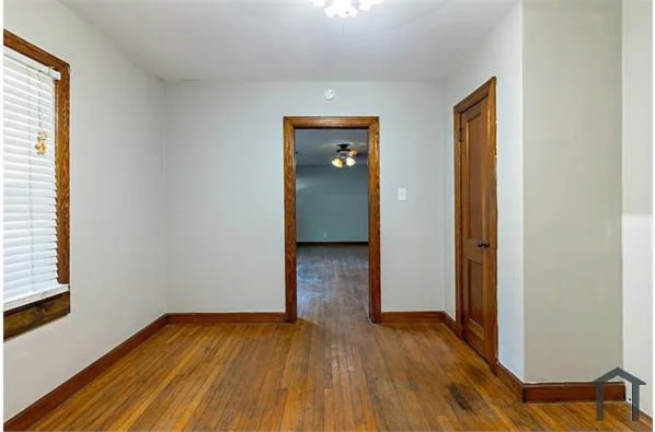 213 Alpine St - Photo 5 of 14