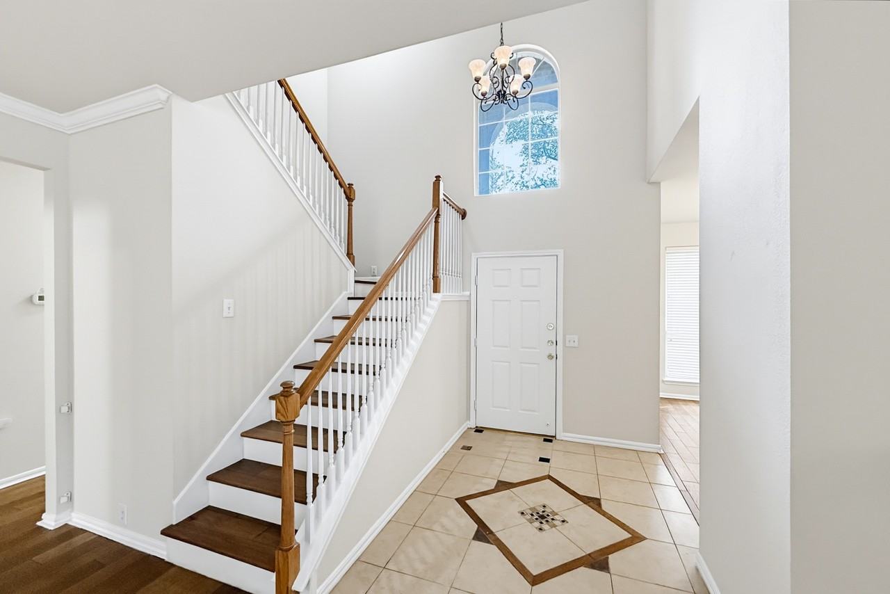 2911 Sable Xing #1 - Photo 3 of 37