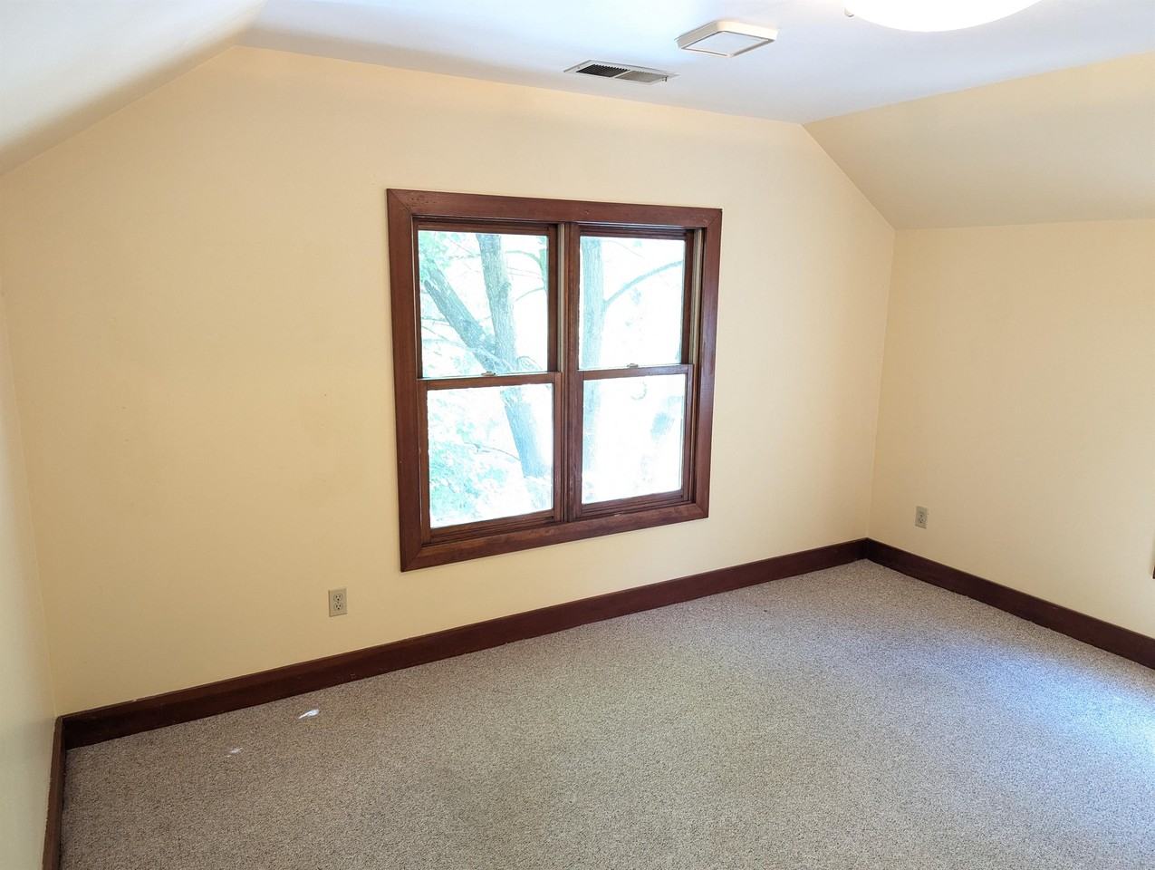 1308 Nw 20th Ave #1308SUITE8 - Photo 2 of 17