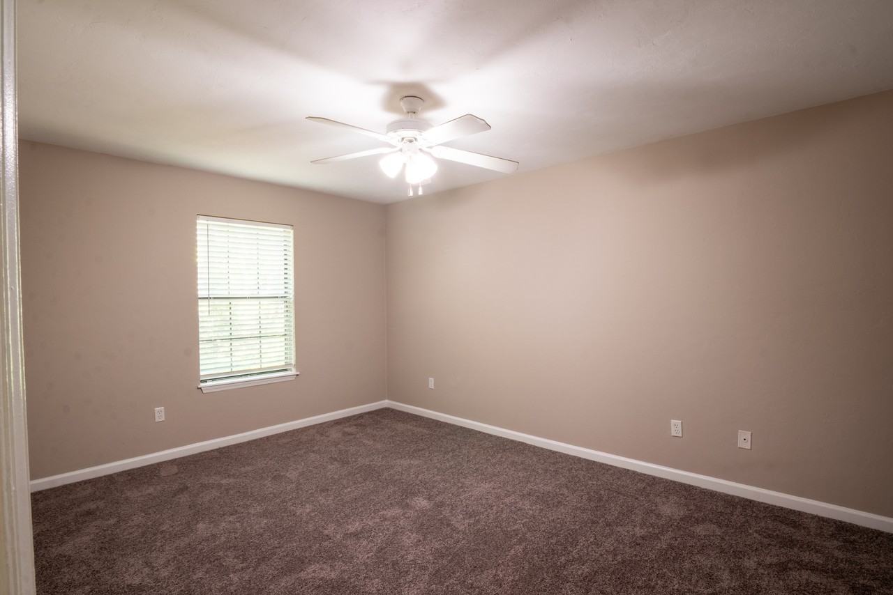 3210 Tanager CourtUnit D #3210D - Photo 7 of 17