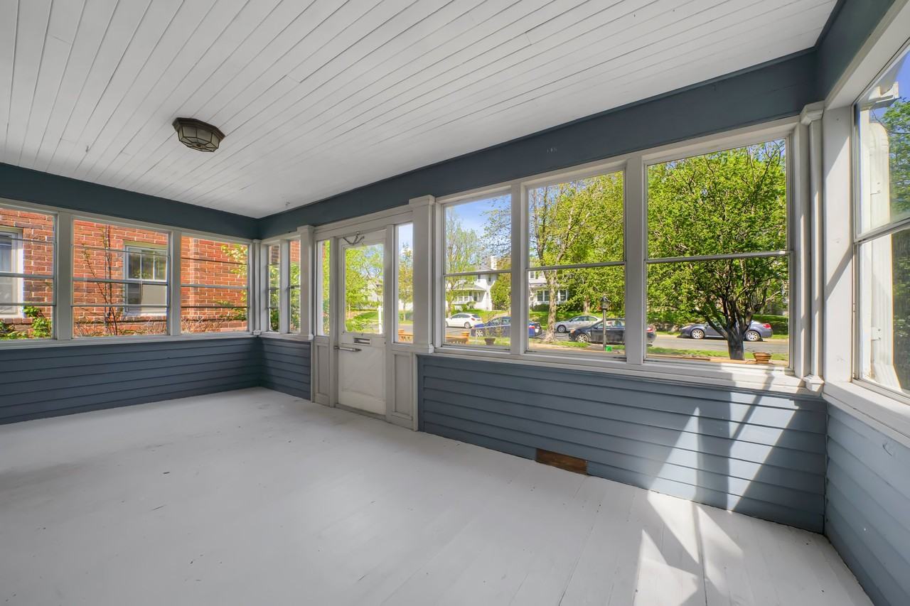 3428 Fremont Ave S #1 - Photo 7 of 10
