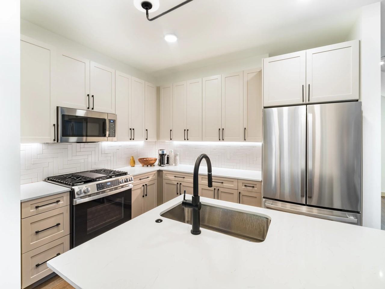 Modera Weston - Photo 3 of 22
