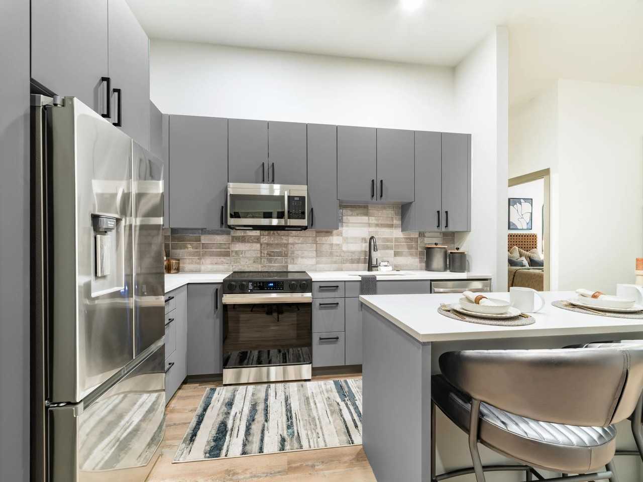 Modera Chandler - Photo 7 of 50