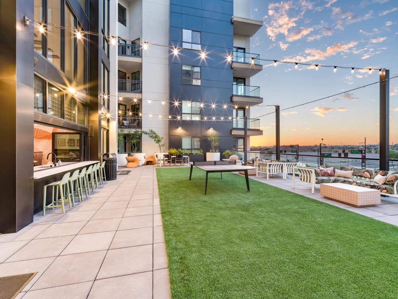 Modera Rio Salado - Photo 4 of 50