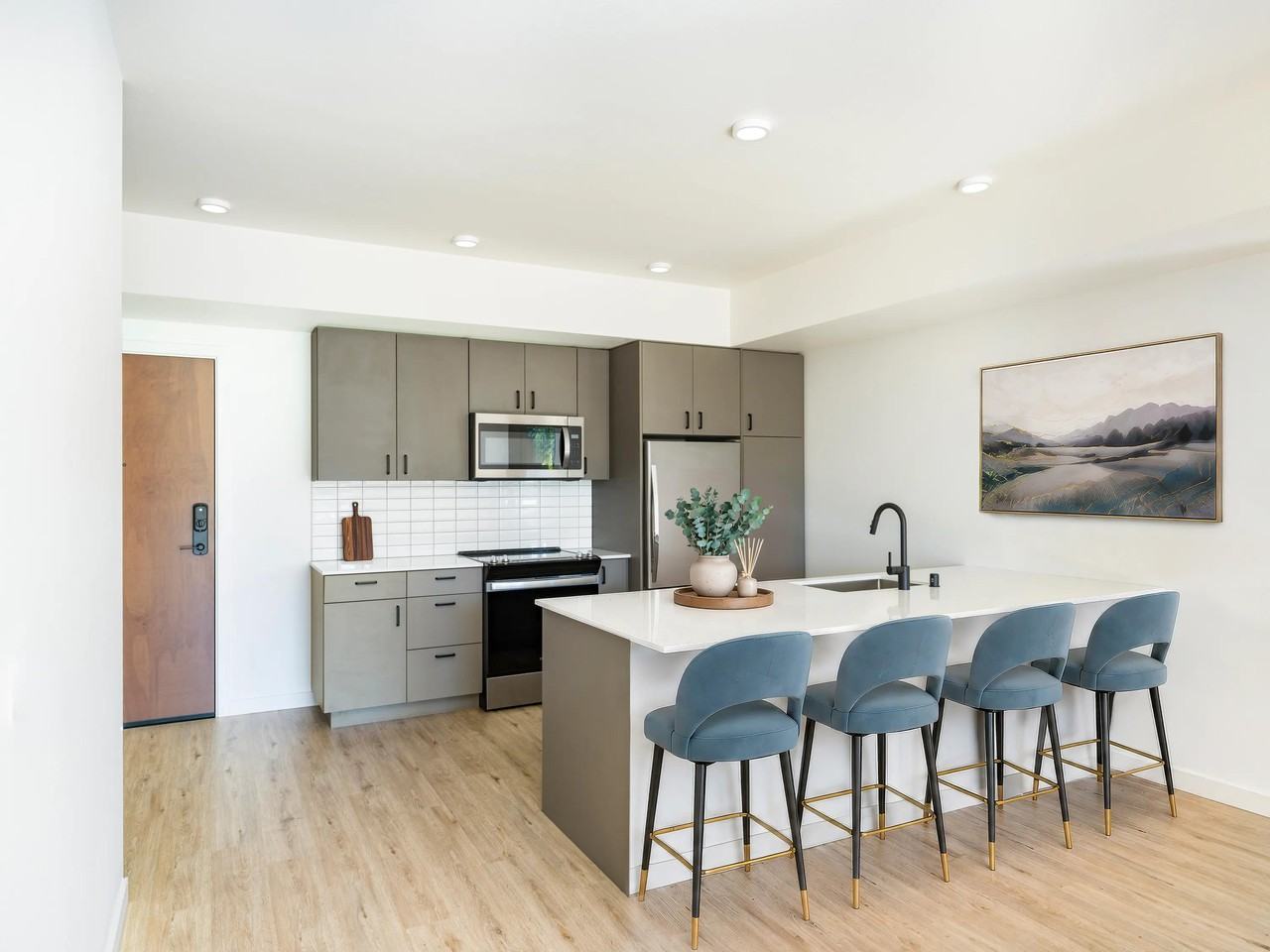 Modera Bridle Trails - Photo 4 of 50
