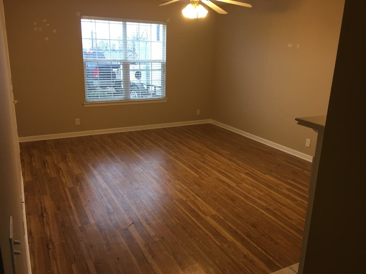 1217 Akins Ridge Dr #1 - Photo 3 of 8
