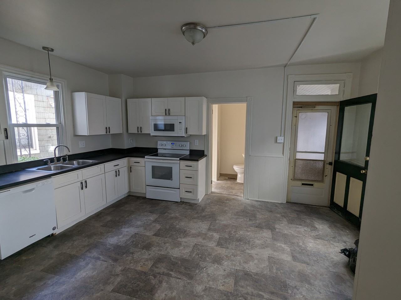 34 W Ferdinand St #1 - Photo 2 of 12