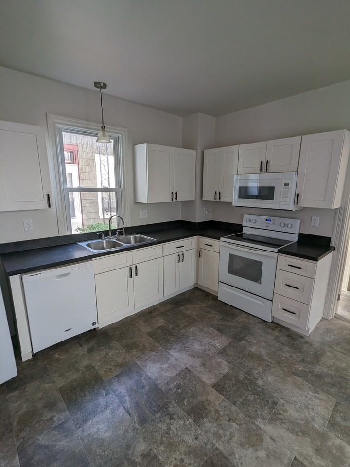 34 W Ferdinand St #1 - Photo 3 of 12
