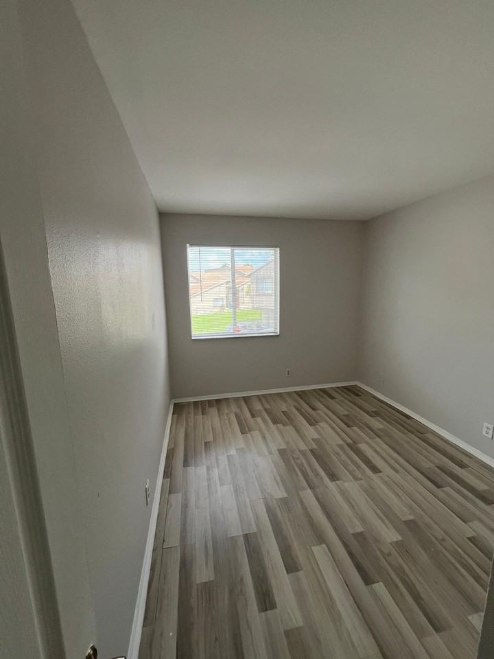 2116 Nw 58th Ave #1 - Photo 4 of 10