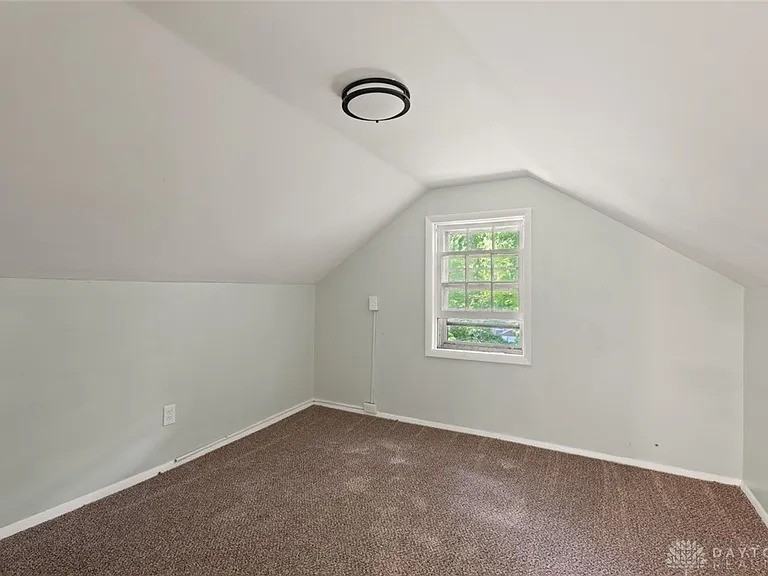 1329 Shaftesbury Rd #1 - Photo 5 of 8
