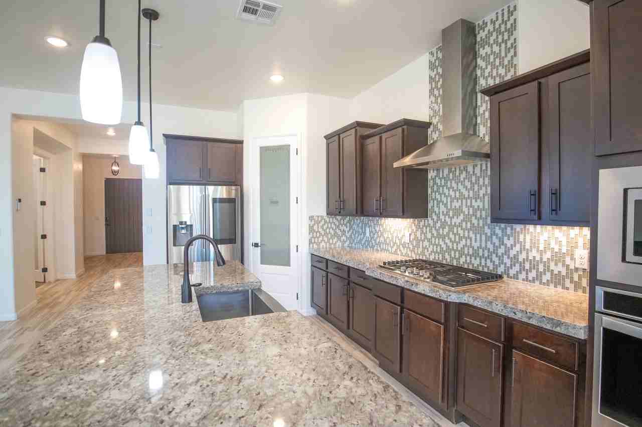 3718 Golden Echo Loop #1 - Photo 6 of 34