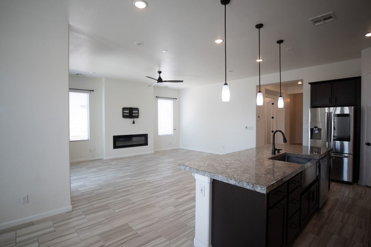 3718 Golden Echo Loop #1 - Photo 7 of 34