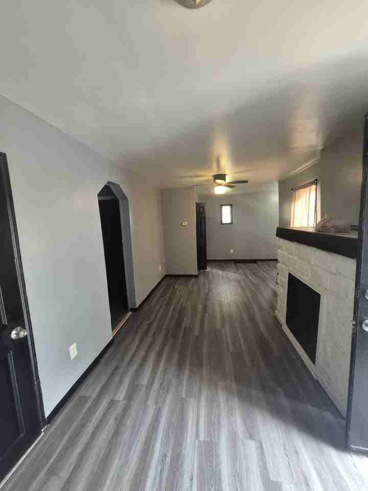 9941 Valley Dr #1 - Photo 4 of 29