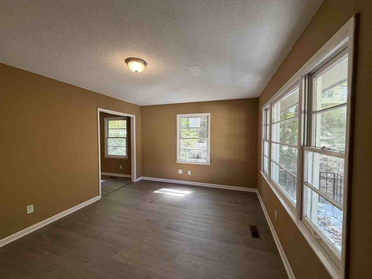 1617 2nd St Ne #1 - Photo 2 of 9
