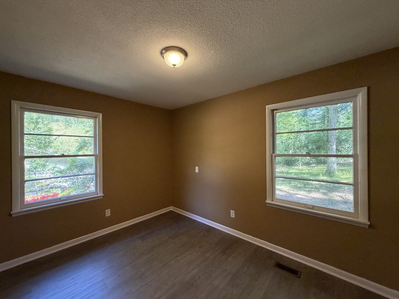 1617 2nd St Ne #1 - Photo 7 of 9
