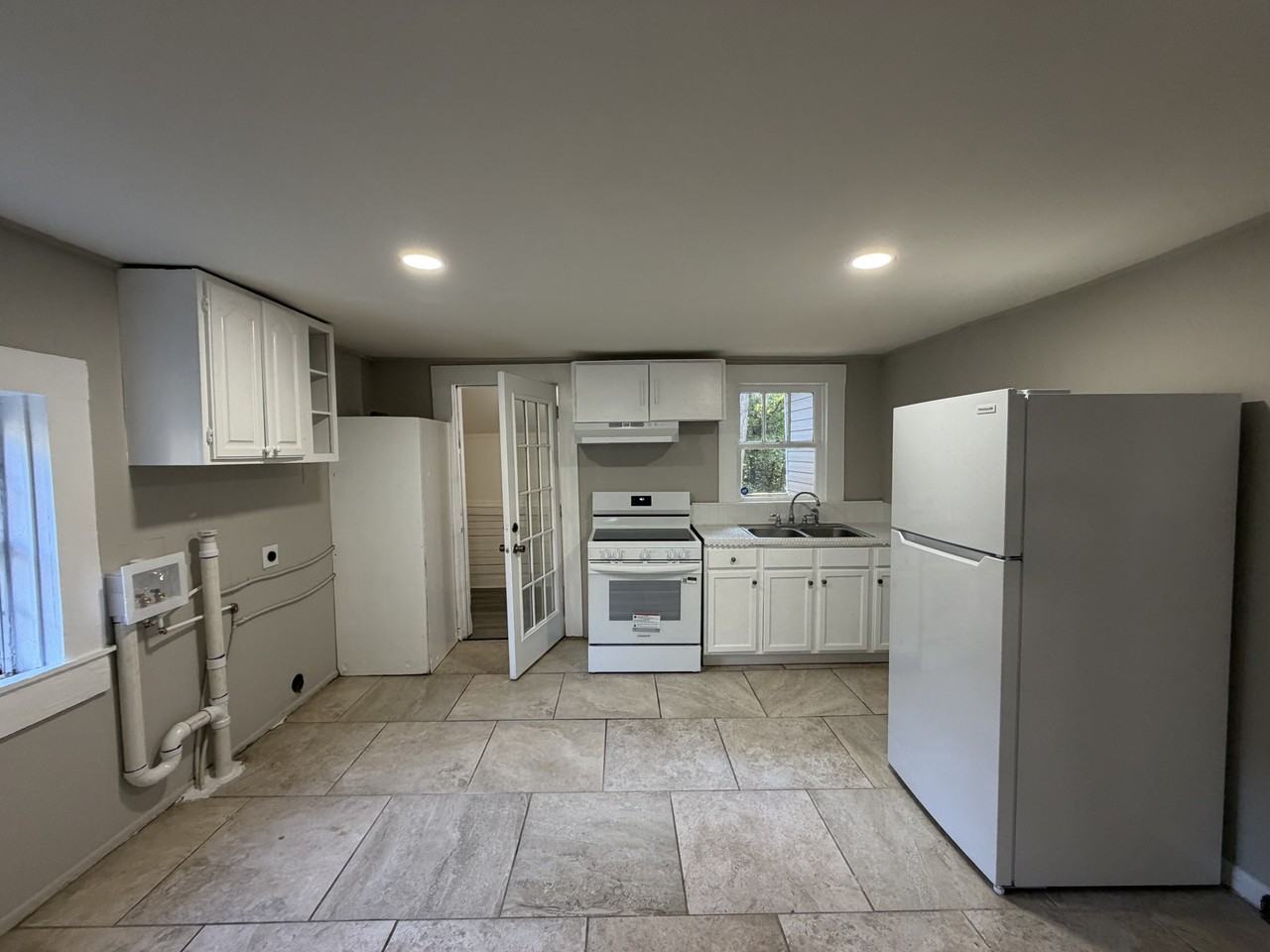 4133 Mcclain St #1 - Photo 3 of 10