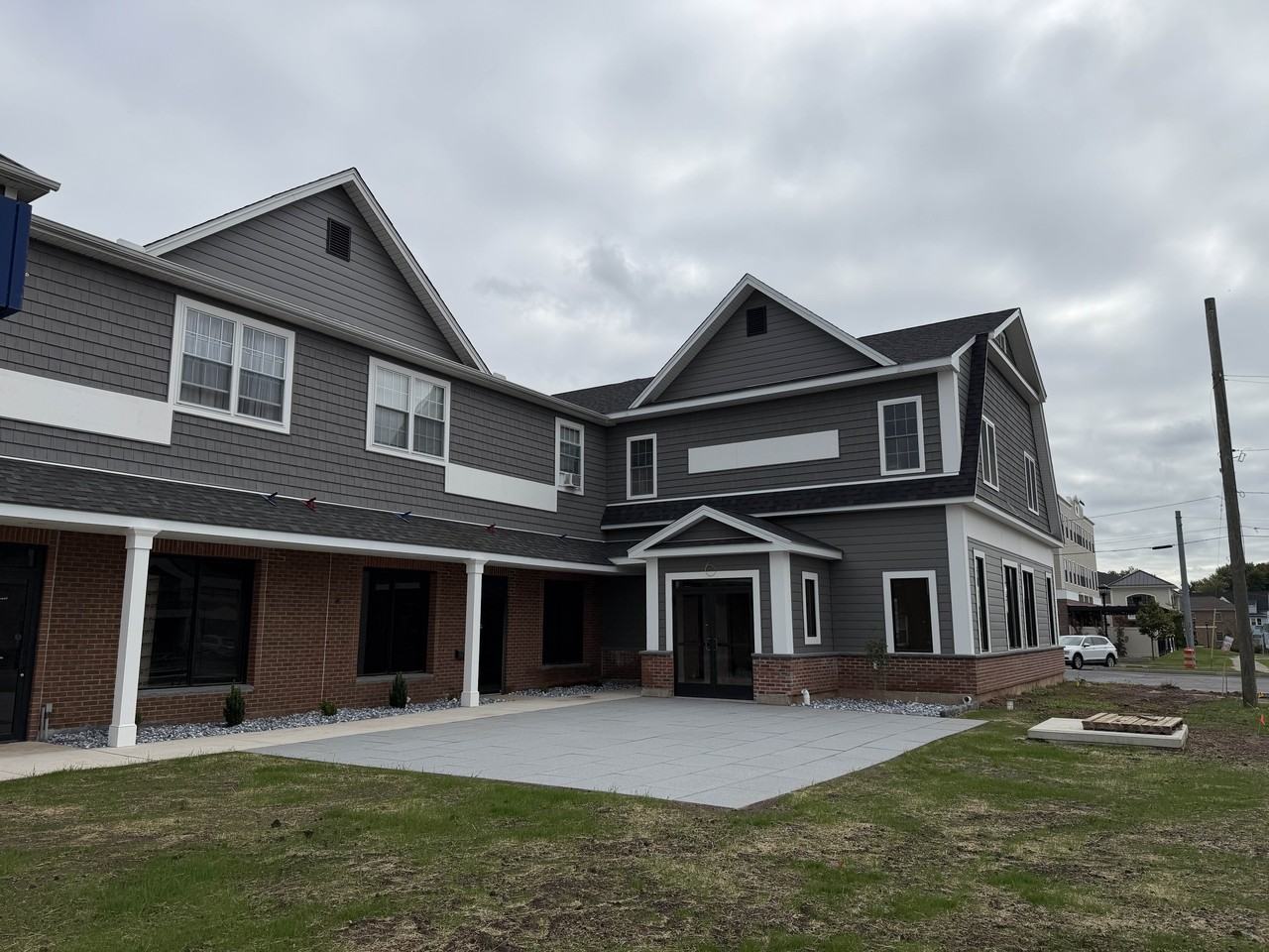 873 Farmington Ave #7