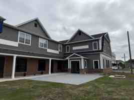 featured image of 873 Farmington Ave #7