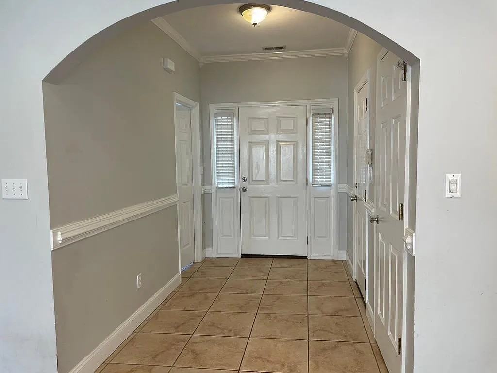 414 Raynor Dr #1 - Photo 5 of 29