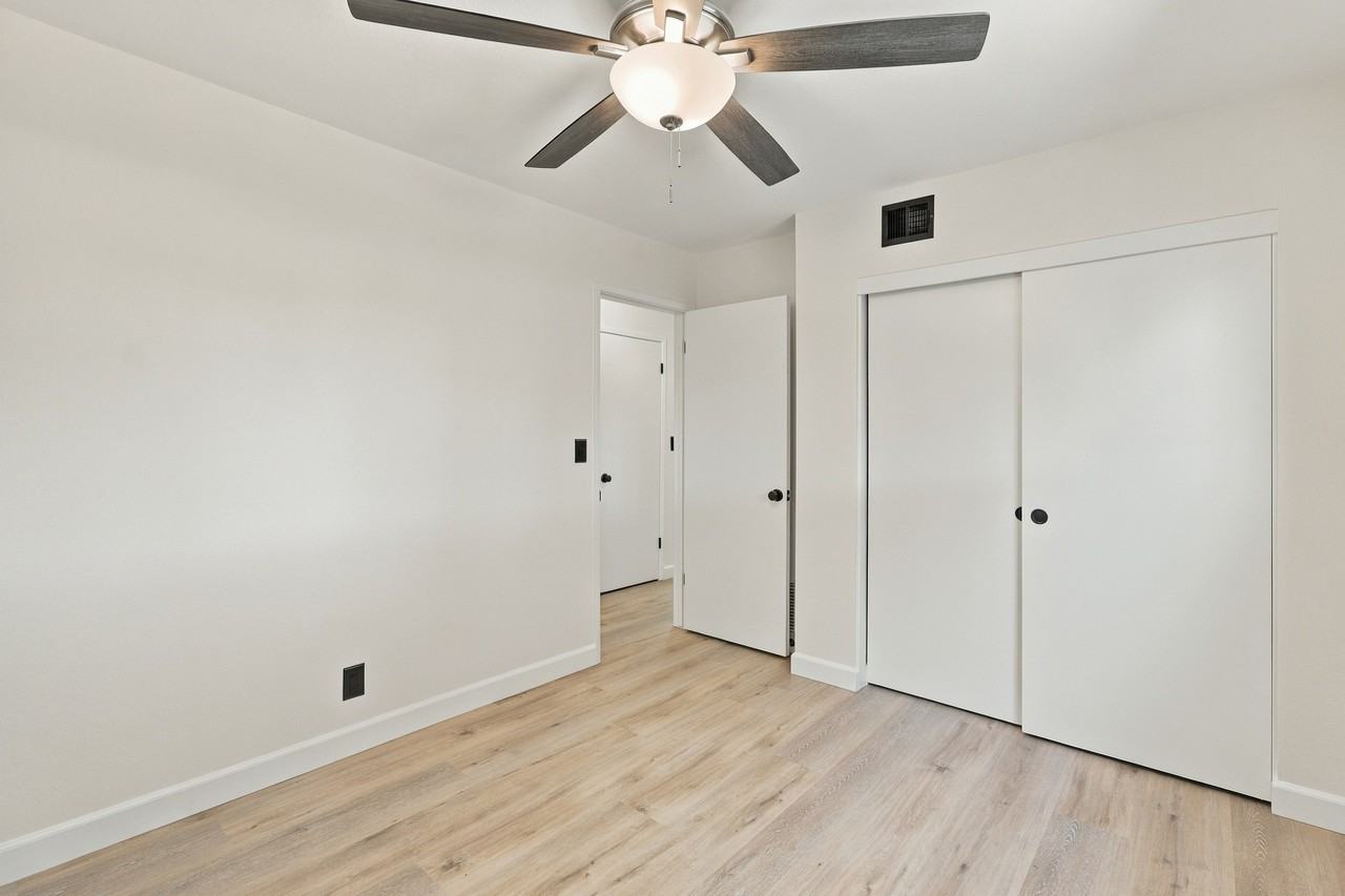 83 S Dewey Ave #1 - Photo 6 of 27