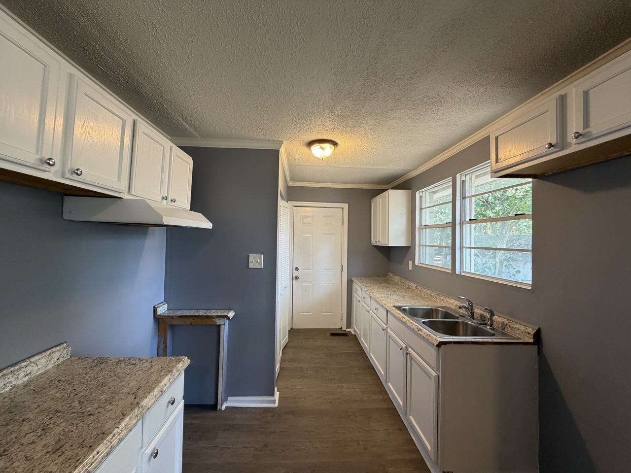 348 3rd St #1 - Photo 4 of 10