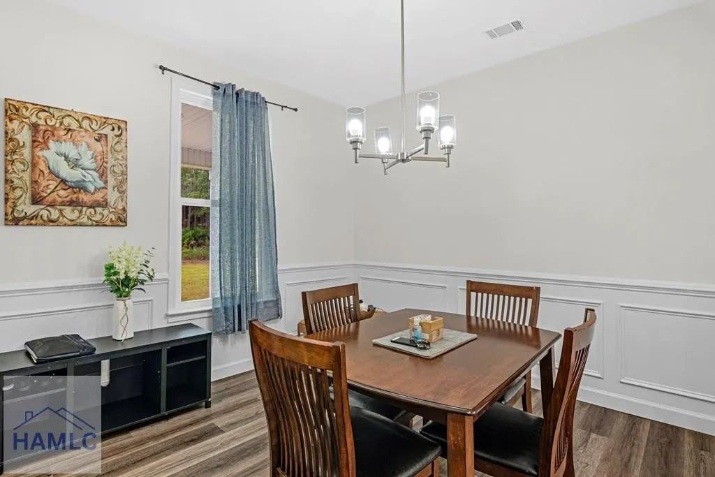 304 Peewee Dr #1 - Photo 6 of 26