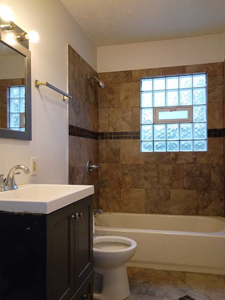 22336 Yates Ave #1 - Photo 3 of 7